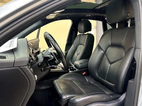 Used 2016 Porsche Macan S image 19