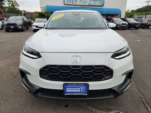 Used 2024 Honda HR-V LX image 2