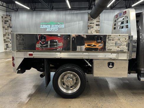 Used 2022 RAM 4500 Tradesman w/ Chrome Appearance Group AWD/4WD image 20