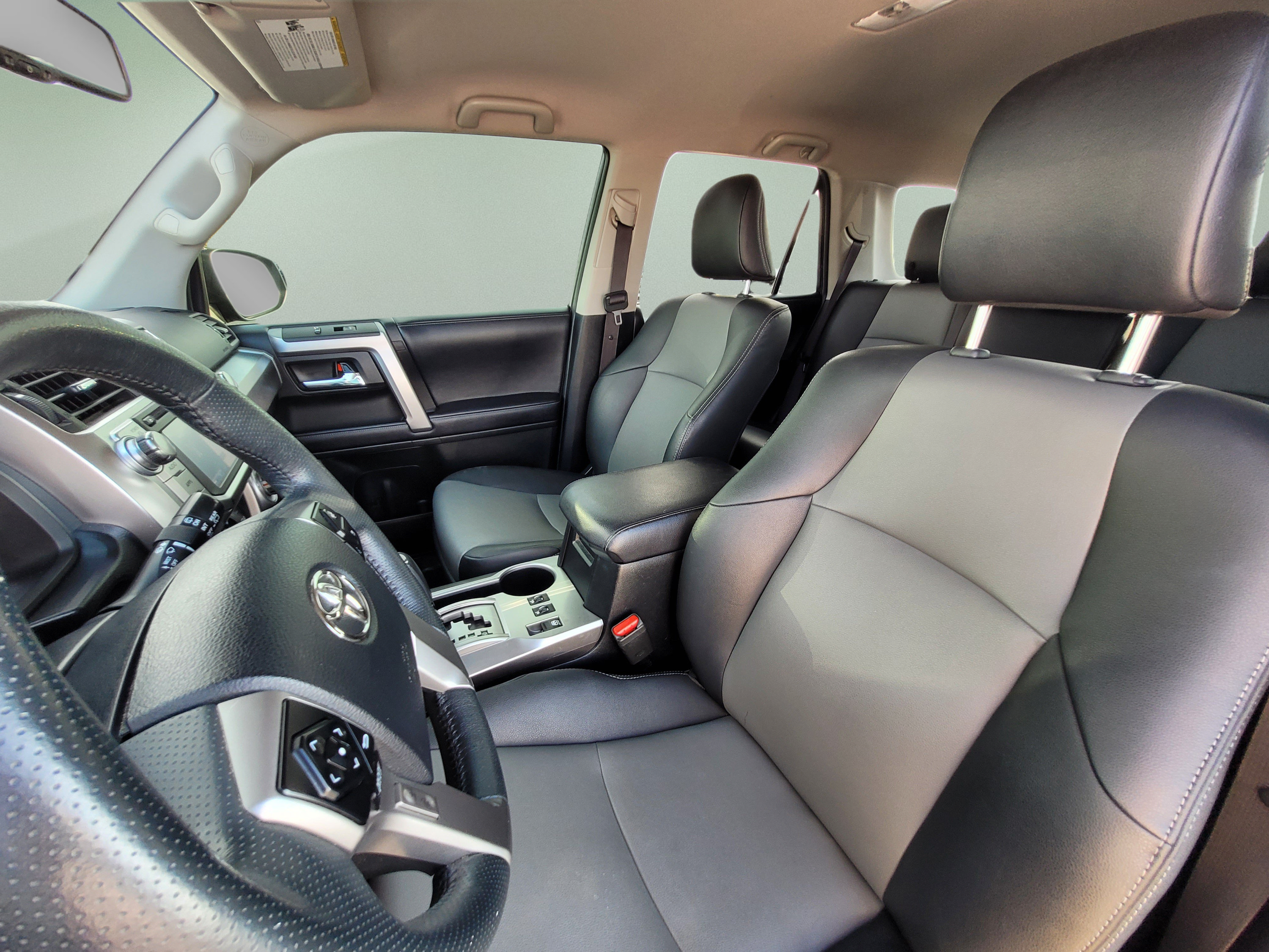 Used 2019 Toyota 4Runner SR5 Premium AWD/4WD image 25