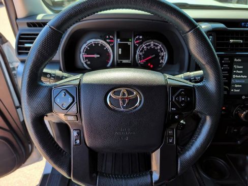Used 2024 Toyota 4Runner TRD Off-Road Premium w/ Moonroof Package AWD/4WD image 18