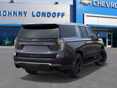 New 2026 Chevrolet Suburban Premier image 4