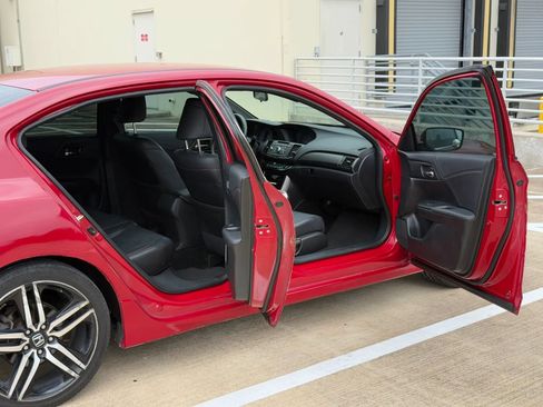 Used 2017 Honda Accord Sport Special Edition image 14