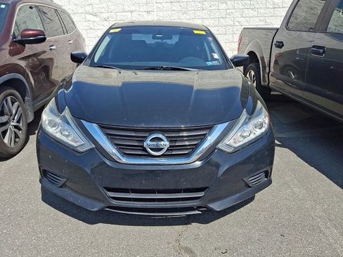 Used 2017 Nissan Altima 2.5 S w/ Power Driver Seat Package FWD image 3