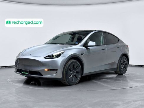 Used 2025 Tesla Model Y Long Range image 1