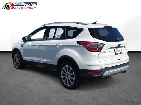 Used 2017 Ford Escape Titanium image 8