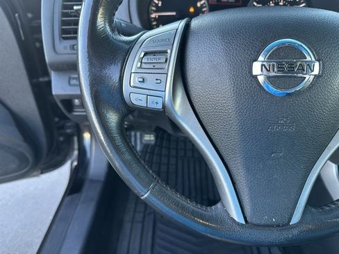 Used 2015 Nissan Altima 2.5 SV image 5