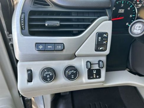 Used 2017 GMC Yukon Denali w/ Open Road Package image 17