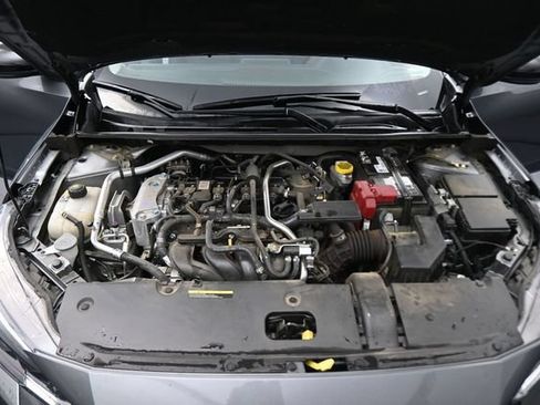 Used 2025 Nissan Sentra SR FWD image 12