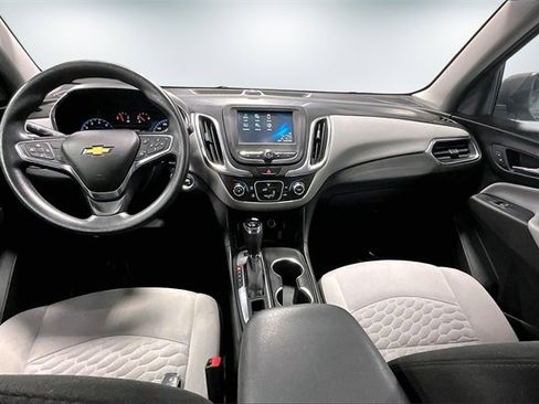 Used 2018 Chevrolet Equinox LS image 8