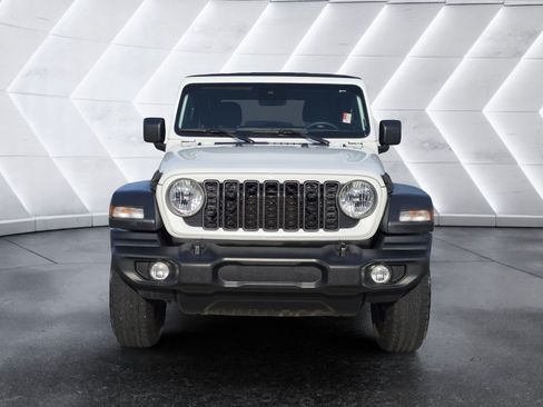 Used 2024 Jeep Wrangler Sport AWD/4WD image 7