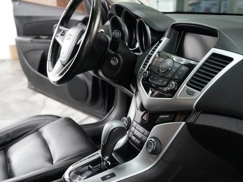 Used 2016 Chevrolet Cruze LT FWD image 32