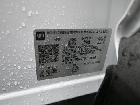 New 2026 Chevrolet Equinox EV LT AWD/4WD image 11