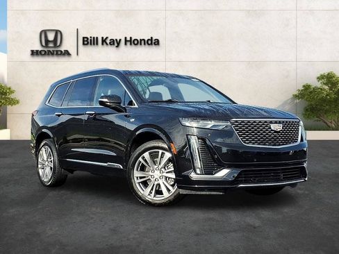 Used 2025 Cadillac XT6 Premium Luxury AWD/4WD image 5