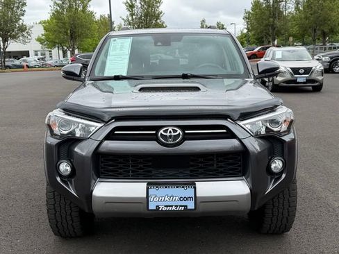 Used 2020 Toyota 4Runner TRD Off-Road Premium AWD/4WD image 3