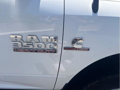 Used 2017 RAM 3500 Tradesman w/ Chrome Appearance Group AWD/4WD image 22