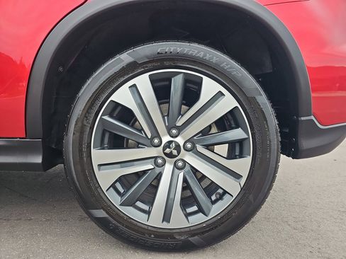 Used 2021 Mitsubishi Outlander Sport AWD image 32