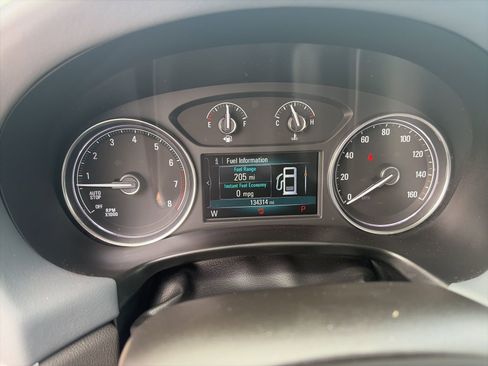 Used 2019 Buick Enclave Essence FWD image 21