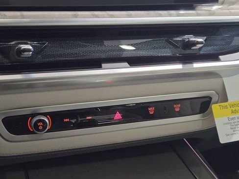 New 2026 BMW ALPINA XB7 image 22