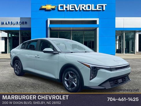 Used 2025 Kia K4 FWD image 1