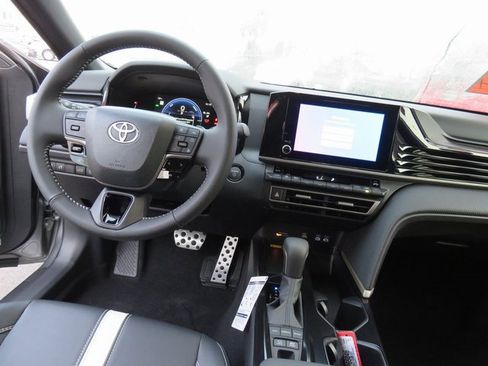 Certified 2026 Toyota Camry SE image 21