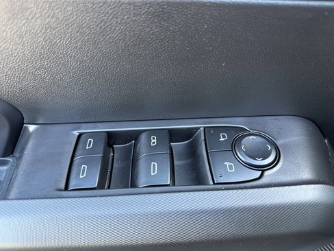 New 2026 GMC Canyon Elevation w/ Convenience Package image 15