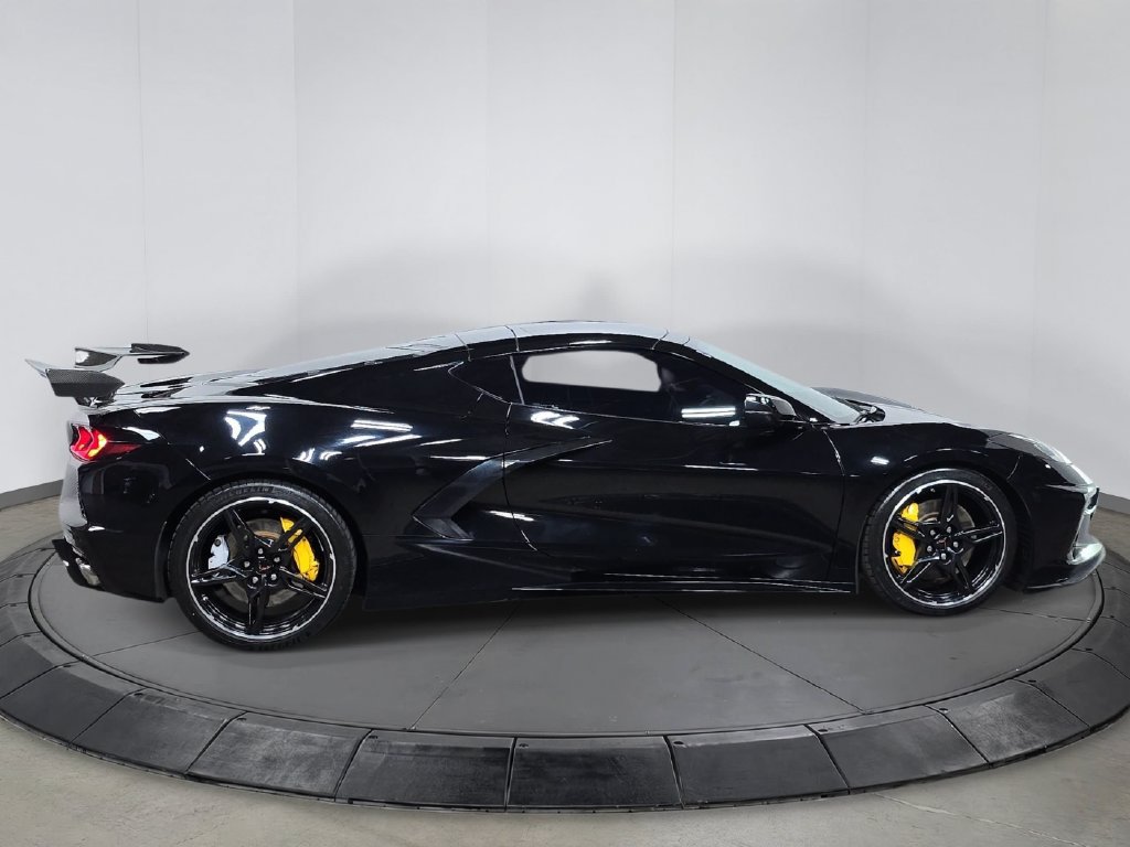 Used 2023 Chevrolet Corvette Stingray Coupe w/ Z51 Performance Package RWD image 8
