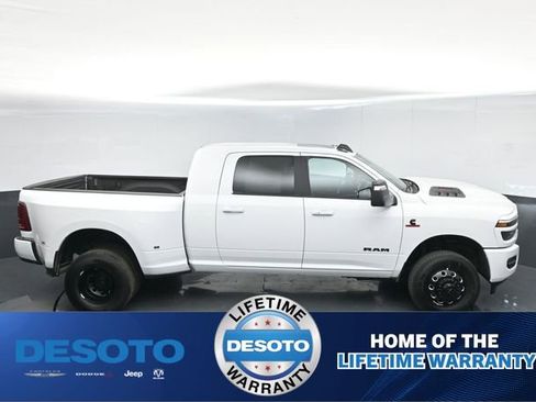 New 2026 RAM 3500 Laramie w/ Night Edition AWD/4WD image 43