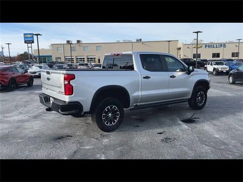 Certified 2022 Chevrolet Silverado 1500 ZR2 w/ Technology Package image 8