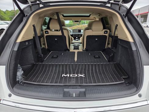 Used 2023 Acura MDX FWD w/ Technology Package image 12