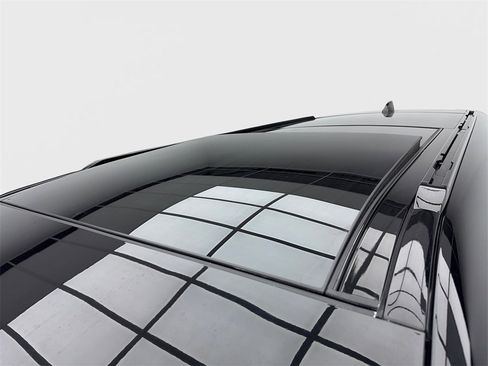 Used 2024 Land Rover Defender 130 X image 17