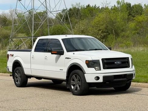 Used 2014 Ford F150 FX4 w/ Equipment Group 402A Luxury AWD/4WD image 2