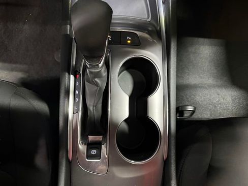 Used 2025 Chevrolet Malibu LT image 21