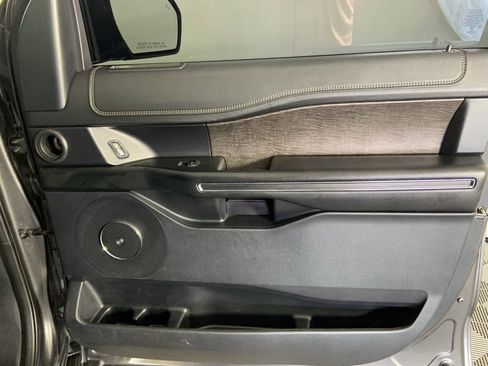 Used 2021 Ford Expedition Limited image 29
