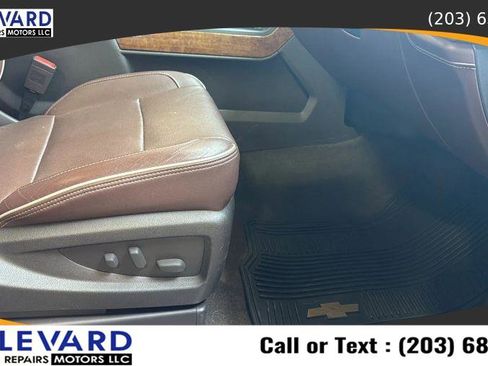 Used 2015 Chevrolet Silverado 1500 High Country w/ High Country Premium Package AWD/4WD image 38