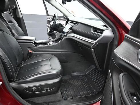 Used 2022 Jeep Grand Cherokee L Limited image 20