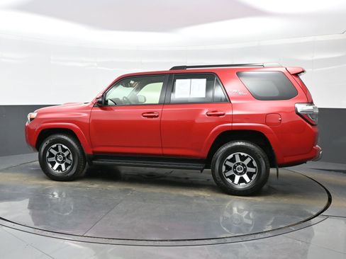 Used 2024 Toyota 4Runner TRD Off-Road Premium image 3