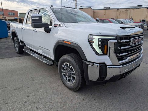 New 2026 GMC Sierra 3500 SLT w/ SLT Premium Package AWD/4WD image 6