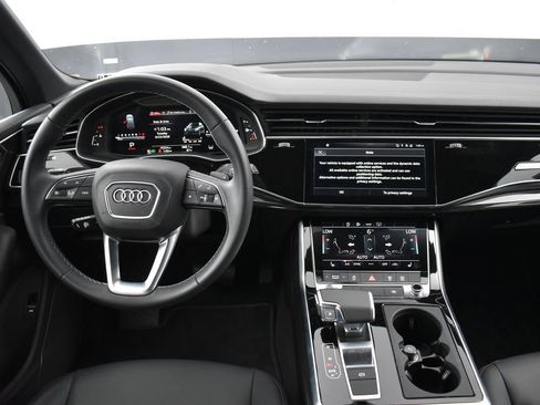 Used 2025 Audi Q7 3.0T Premium w/ Convenience Package AWD/4WD image 13