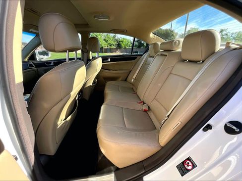 Used 2013 Hyundai Genesis 3.8 w/ Premium Pkg image 29