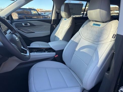 New 2026 Ford Explorer Platinum w/ LUX Leather Package image 10