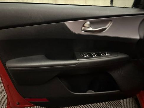 Certified 2022 Kia Forte LXS FWD image 10
