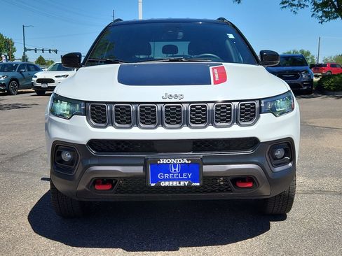 Used 2025 Jeep Compass Trailhawk AWD/4WD image 8