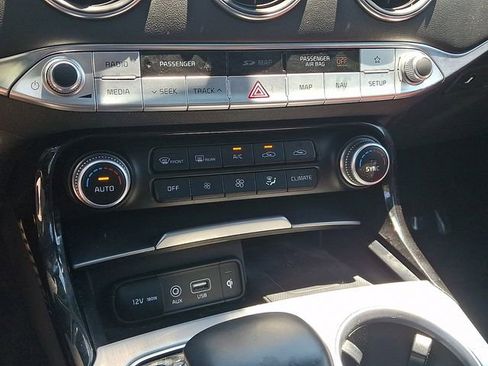 Used 2019 Kia Stinger GT2 AWD/4WD image 19