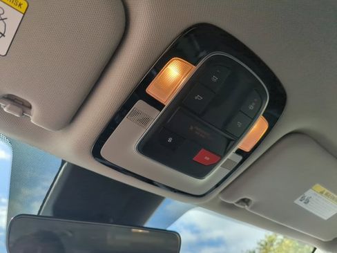 Used 2022 Hyundai Santa Fe SEL image 15