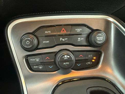 Used 2021 Dodge Challenger R/T image 19