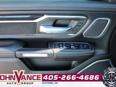 Used 2019 RAM 1500 Laramie image 32