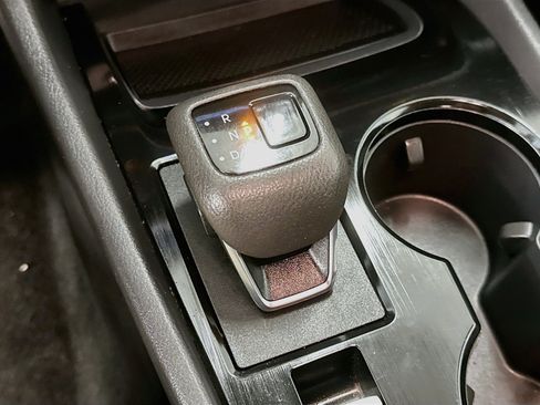 Used 2024 Nissan Rogue SV AWD/4WD image 24