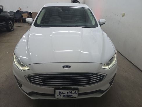 Certified 2019 Ford Fusion SE w/ Equipment Group 151A AWD/4WD image 18