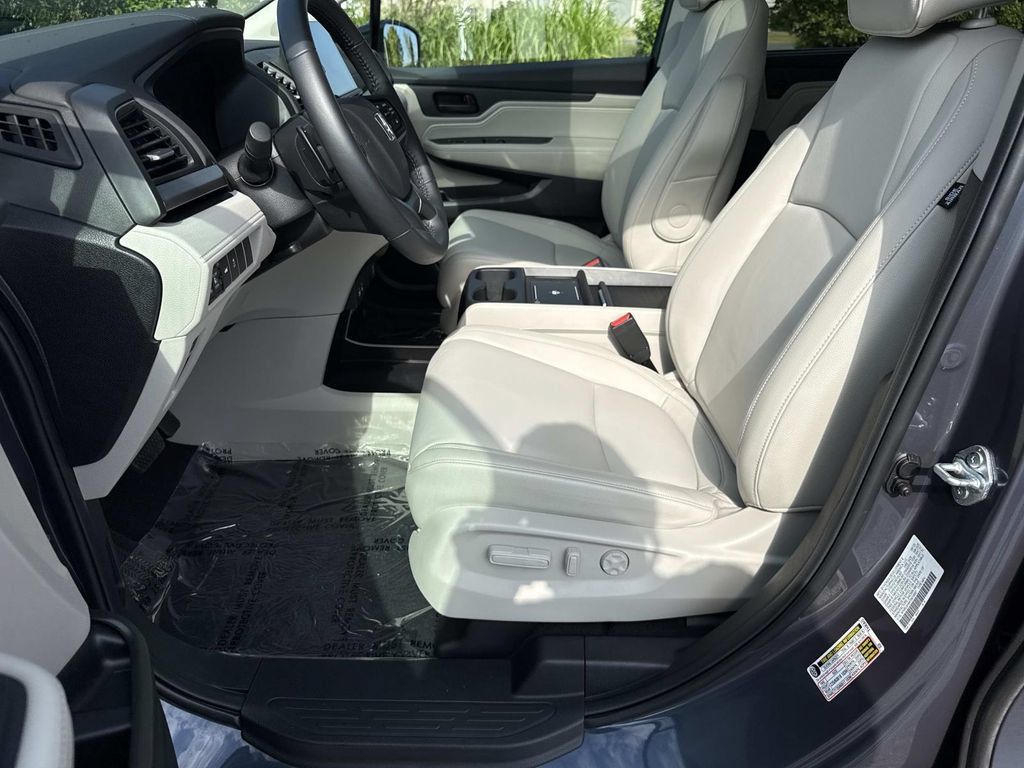 Used 2026 Honda Odyssey EX-L image 24